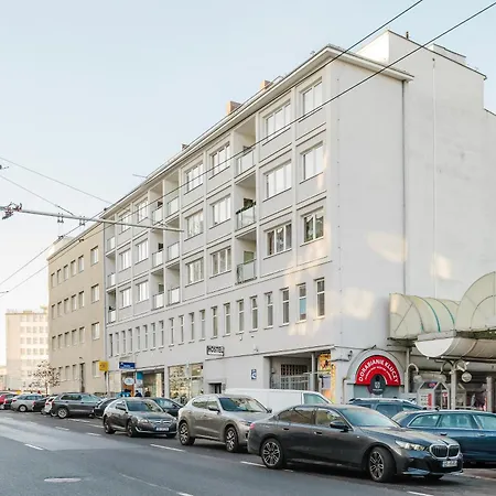 Hala - Na Wylacznosc Tuz Przy Dworcu * Gdynia