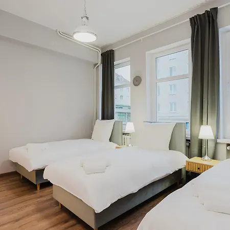 Hostel Hala - Na Wyłączność Tuż Przy Dworcu