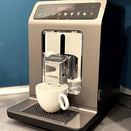 Hala - Na Wyłączność Tuż Przy Dworcu Hostel