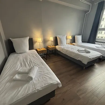 Albergue Hala - Na Wylacznosc Tuz Przy Dworcu