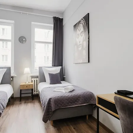 Hala - Na Wylacznosc Tuz Przy Dworcu Hostel Gdynia