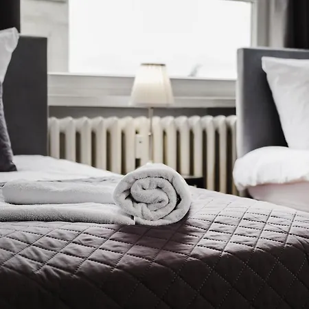 Hostel Hala - Na Wylacznosc Tuz Przy Dworcu *