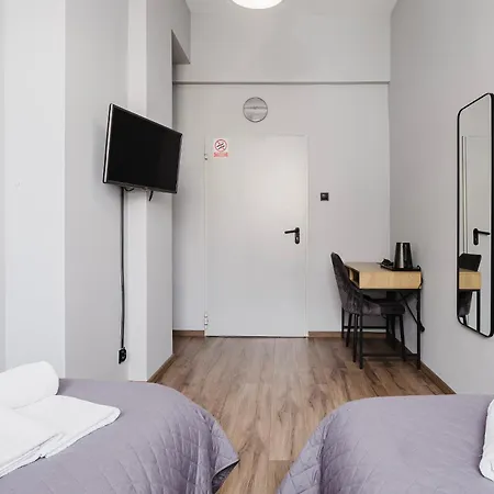 Ostello Hala Hostel - Prywatne Pokoje Gdynia Obok Dworca Glownego