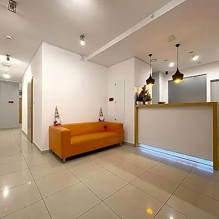 Hostel Hala - Na Wylacznosc Tuz Przy Dworcu *