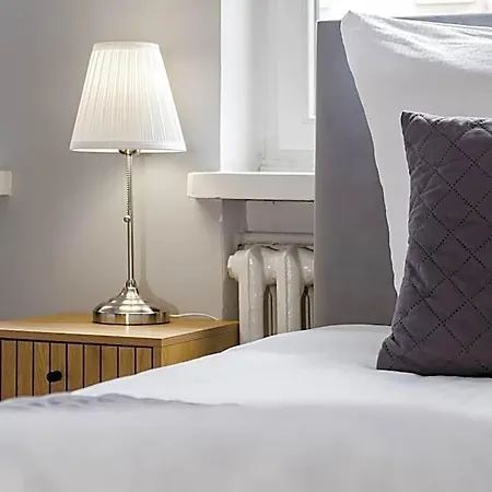 Hostel Hala - Na Wylacznosc Tuz Przy Dworcu
