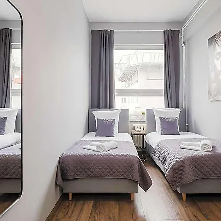 Hostel Hala - Na Wylacznosc Tuz Przy Dworcu