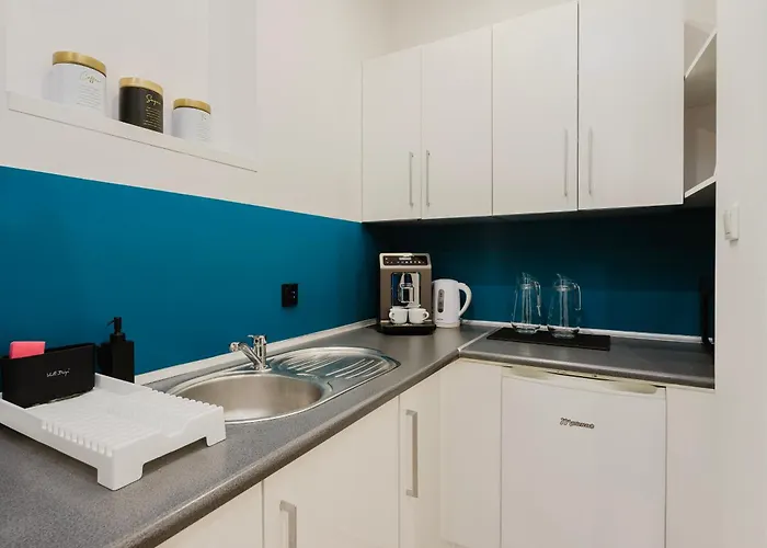 Хостел Hala - Na Wylacznosc Tuz Przy Dworcu