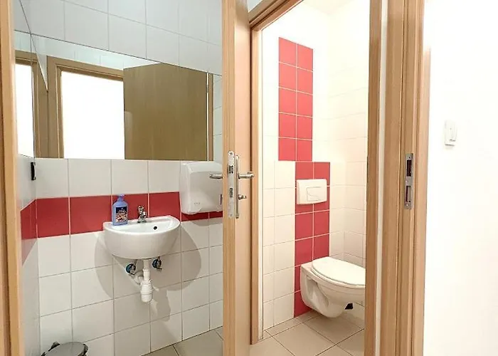 Hala - Na Wylacznosc Tuz Przy Dworcu * Гдыня