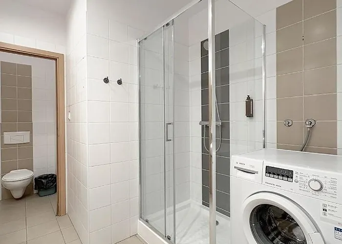 Hala - Na Wylacznosc Tuz Przy Dworcu Хостел *