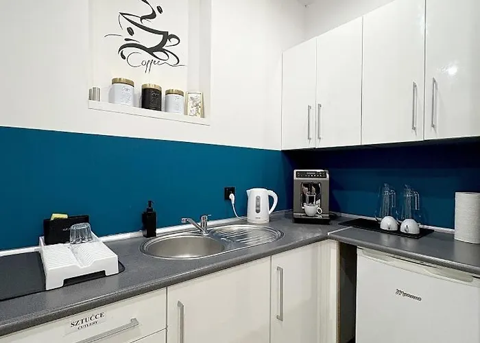 Хостел Hala - Na Wylacznosc Tuz Przy Dworcu Гдыня