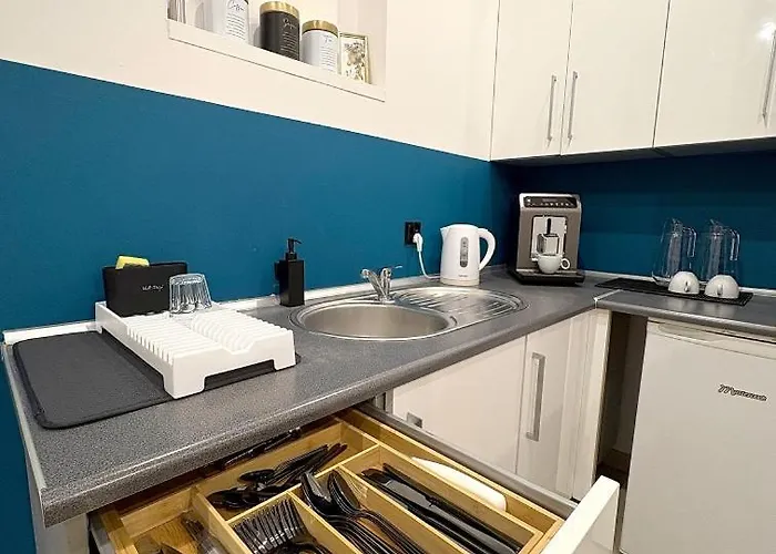 Hala - Na Wylacznosc Tuz Przy Dworcu * Гдыня