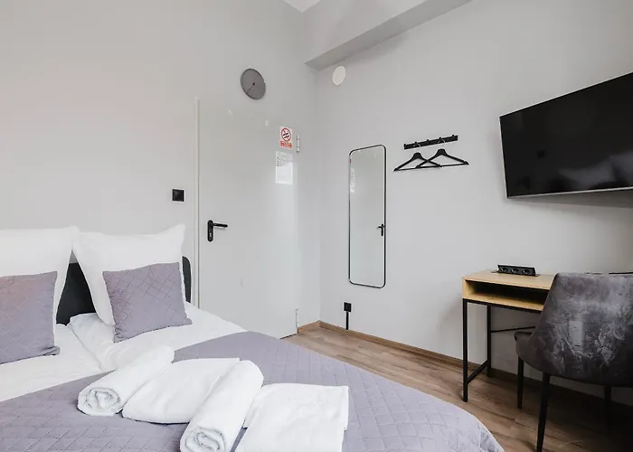 Hala - Na Wylacznosc Tuz Przy Dworcu * Гдыня