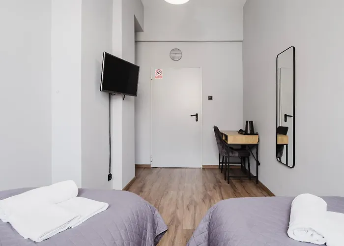 Хостел Hala - Na Wylacznosc Tuz Przy Dworcu