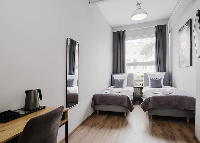 Хостел Hala - Na Wylacznosc Tuz Przy Dworcu *